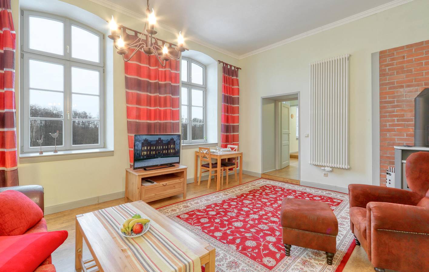 Ganze Ferienwohnung, Gemütliche Wohnung mit Parkplatz, Heizung, Küche - Krakauer See 2km in Alt Sammit, Krakow am See
