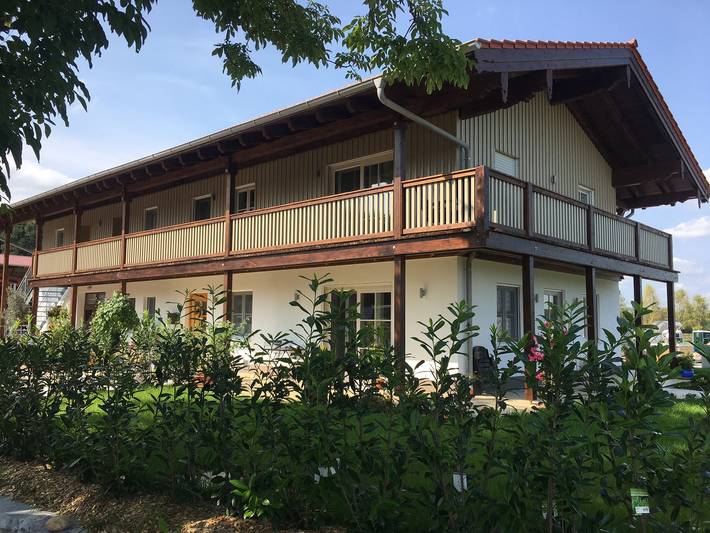 Ferienwohnung für 2 Personen, mit Balkon und Garten sowie Sauna