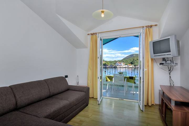 Ferienwohnung für 5 Personen, mit Balkon/Terrasse in Dalmatien