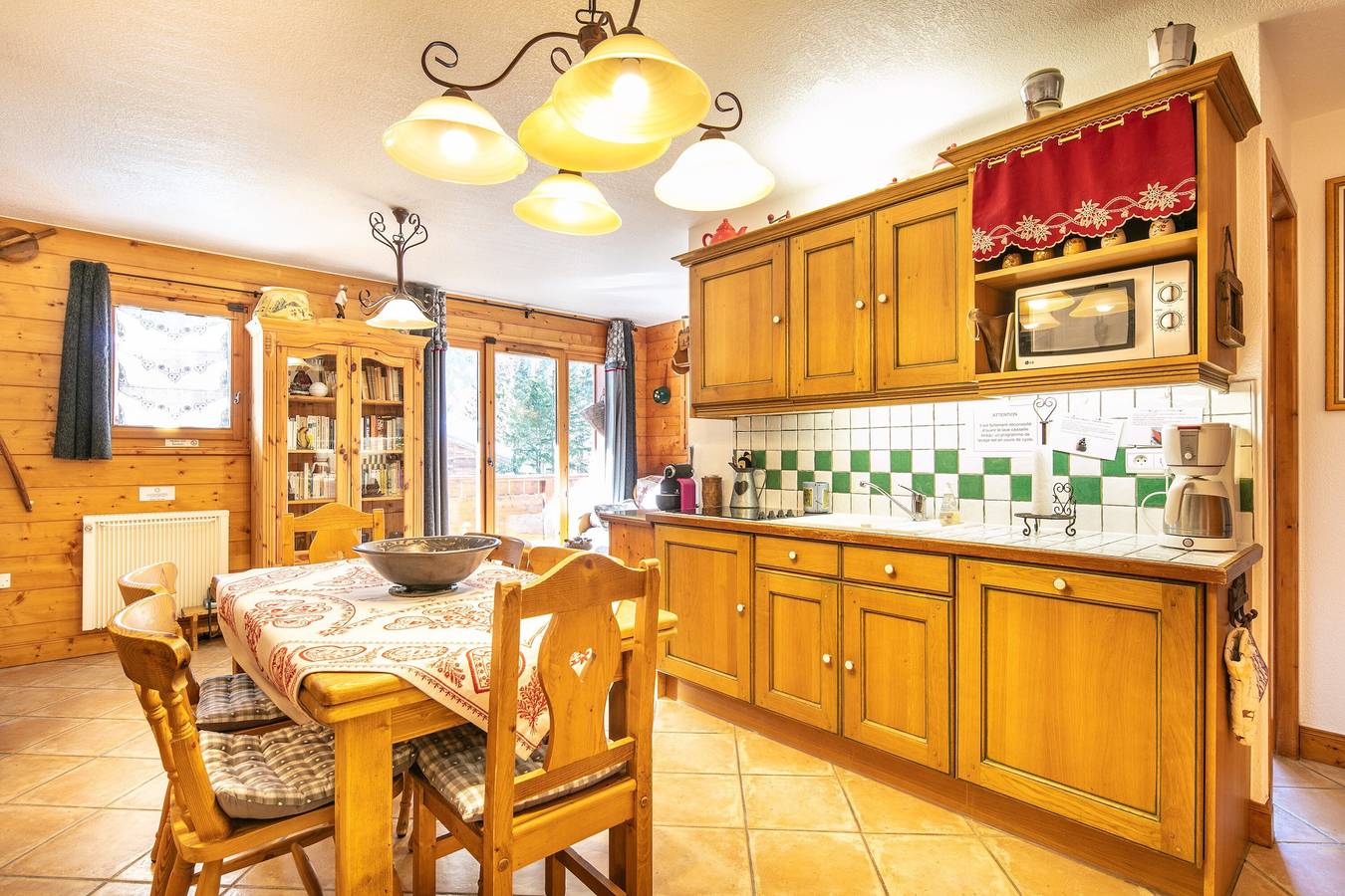 Appartement entier, Appartement Les Préséloignés vue sur la montagne in Pralognan-la-Vanoise, Massif de la Vanoise