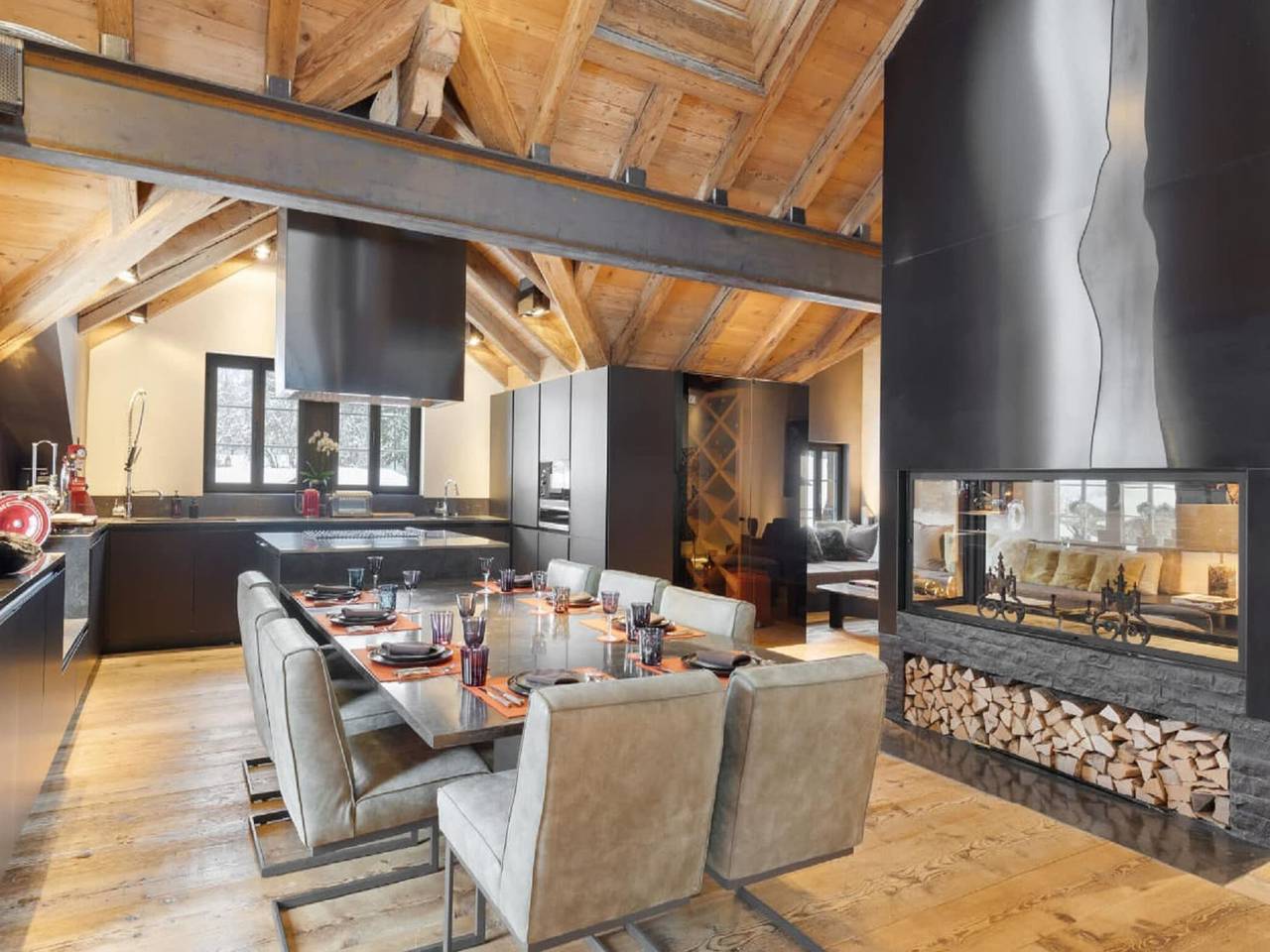 Appartement entier, Duplex à Gstaad près des pistes & Jacuzzi in Gstaad, Saanen