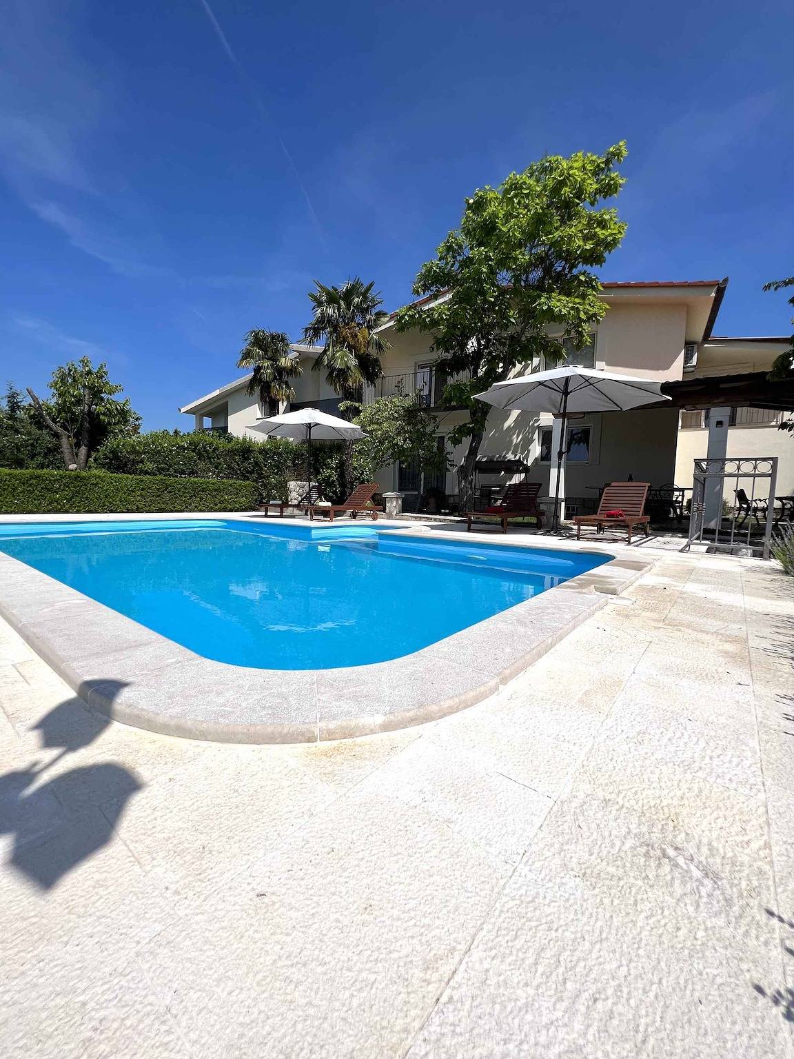 Ferienhaus mit Swimmingpool und Klimaanlage  in Imotski, Makarska Riviera