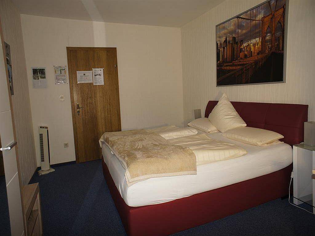 Doppelzimmer Dusche/Wc in Idar-Oberstein, Nahetal