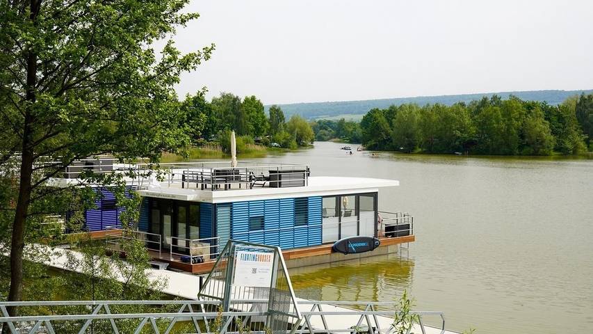 Ferienhaus für 4 Personen, mit Seeblick und Terrasse im Weserbergland