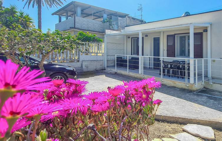 Holiday home for 6 people, with terrace and garden, with pets - 1