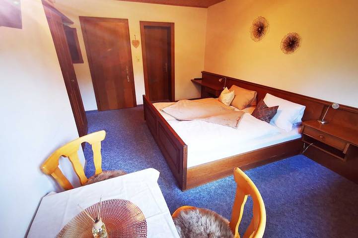 Doppelzimmer 2 inkl. erweitertem Frühstück (Zimmer Nr.3) - Weindlhof in Waidring, Chiemgauer Alpen