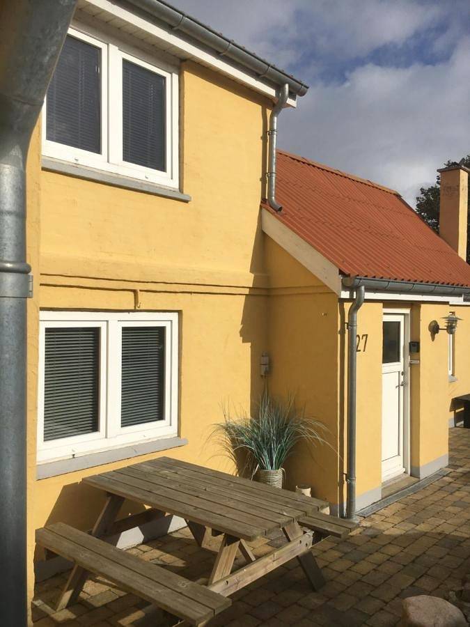Ferienwohnung für 2 Personen, mit Terrasse und Garten in Frederikshavn