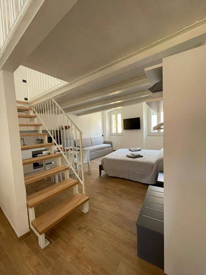 Ferienwohnung für 13 Personen, mit Ausblick in Lerici