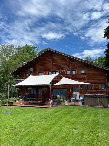 Cottage pour 2 personnes, avec vue et jardin à Châtillon-sur-Cluses