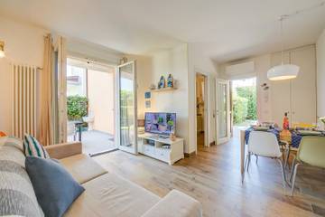 Location De Vacances pour 4 Personnes dans Padenghe sul Garda, Montagnes autour du lac de Garde, Photo 2