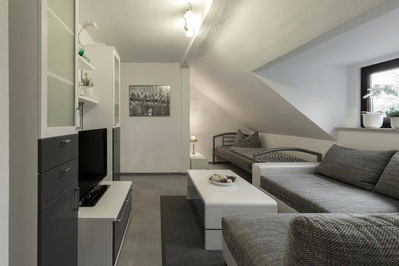 Ganze Wohnung, Ferienwohnung-Fuhlsbüttel-Hamburg in Hamburg-Nord, Hamburg