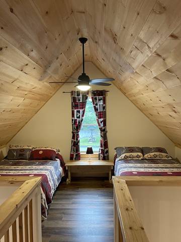 Log Cabin for 6 Guests in Greenville (ME), Moosehead Lake, Picture 2