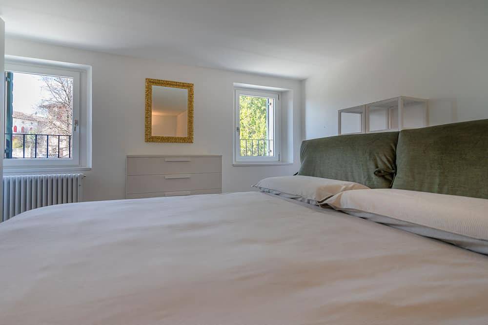 A Casa Di Lupo, Elegante Casa Panoramica in Cison di Valmarino, Prealpi Carniche