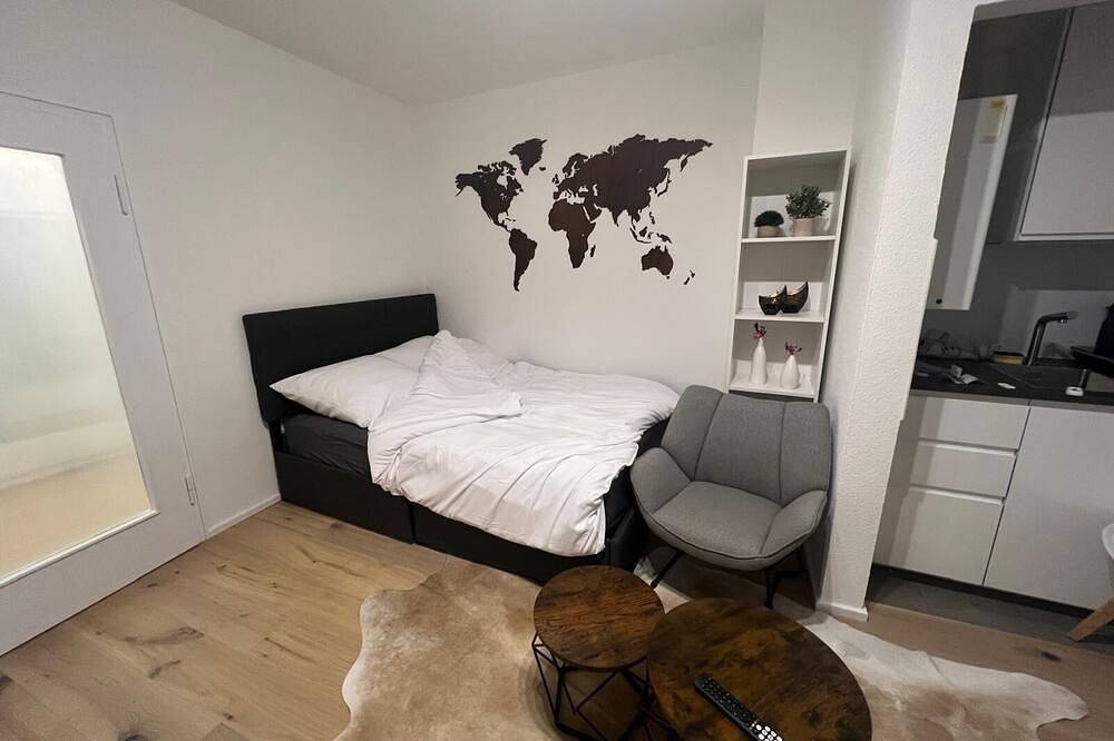 Geheel appartement, Modern & stylish studio in a top location in Keulen, Rijnland