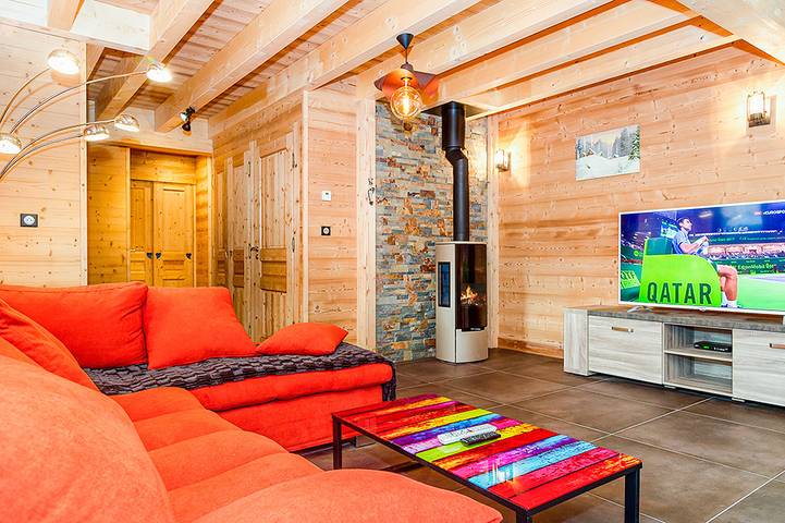 Chalet pour 14 personnes, avec jacuzzi ainsi que sauna et balcon à Chatel - 2