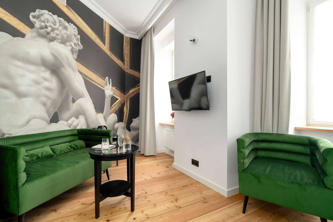 Estudio entero, Kramarska 9 Poznań | Schoeps Residence | Apartment for Two in Historic Surroundings | Old Market Square | Remote Work in Poznań, Gran Polonia (región histórica)