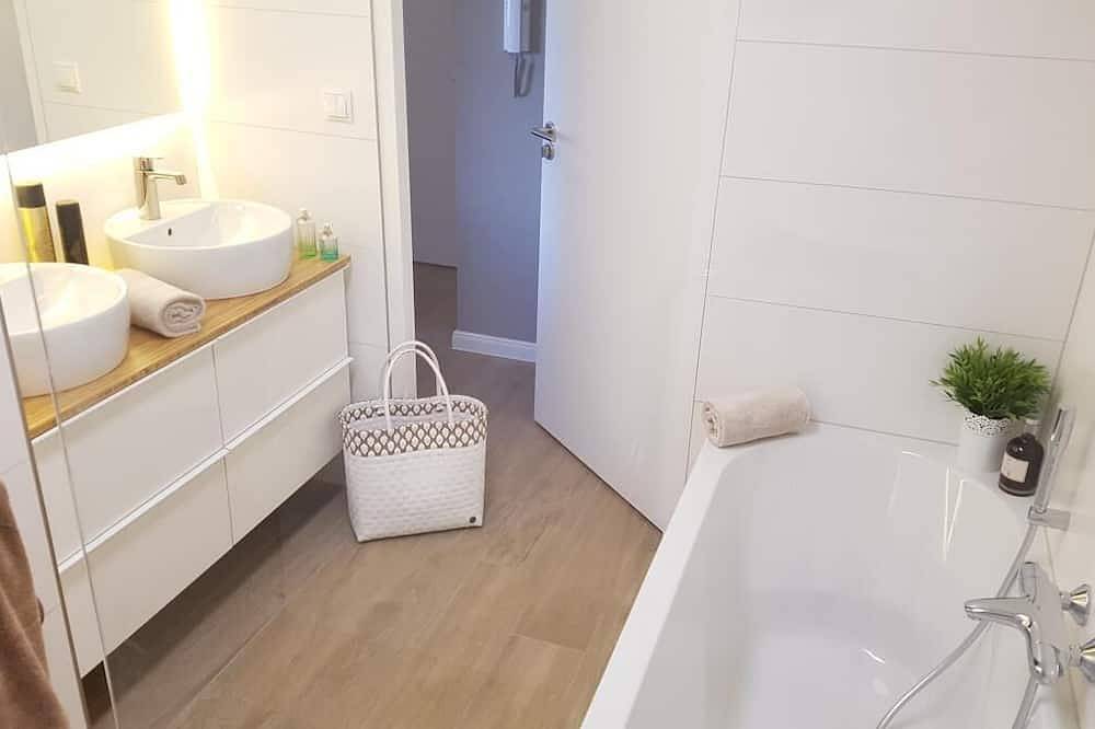 Geheel appartement, Oostend 72 - sfeervolle vakantiewoning dicht bij het strand, huisdieren toegestaan in Nes, Nederlandse waddeneilanden