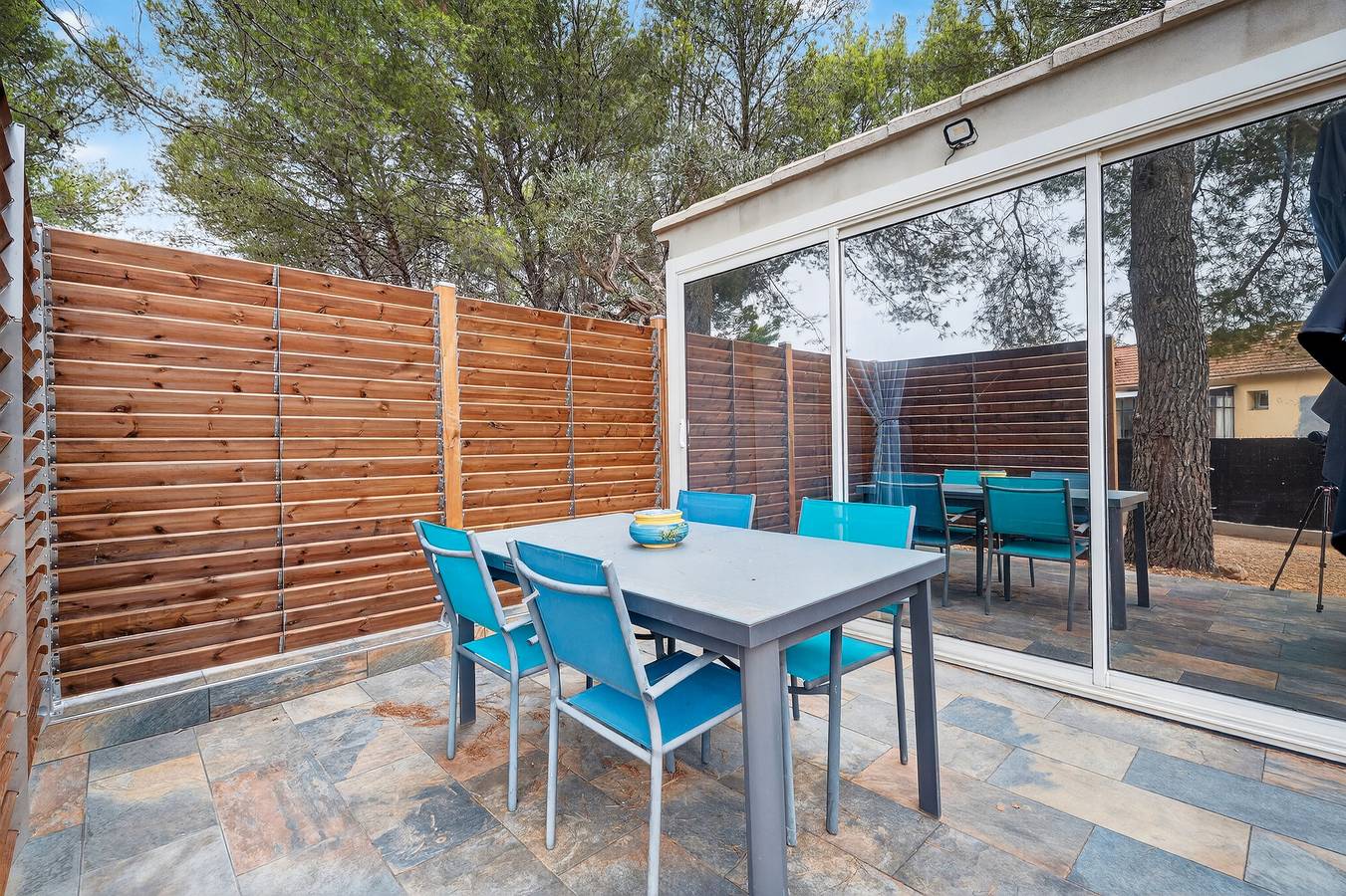 Estudio entero, Estudio «Cabanon Des Amandiers» con terraza privada, Wi-Fi y aire acondicionado in Sanary-sur-Mer, Region de Toulon