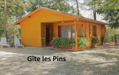 Chalet pour 6 personnes, avec jardin ainsi que piscine et terrasse en Dordogne