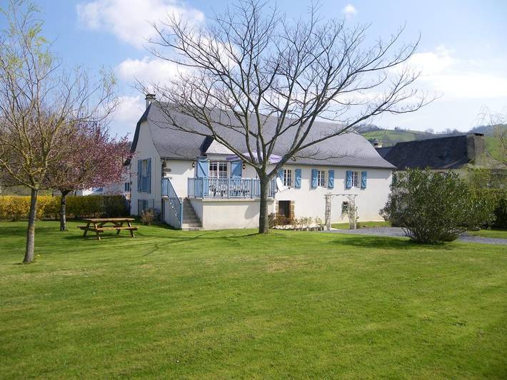 Gîte pour 6 personnes, avec Terrasse et Jardin