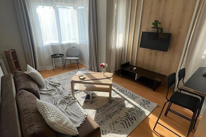 Ganze Wohnung, Cozy 1-bedroom flat in near Old Town with Ac and balcony in Antalya, Provinz Antalya