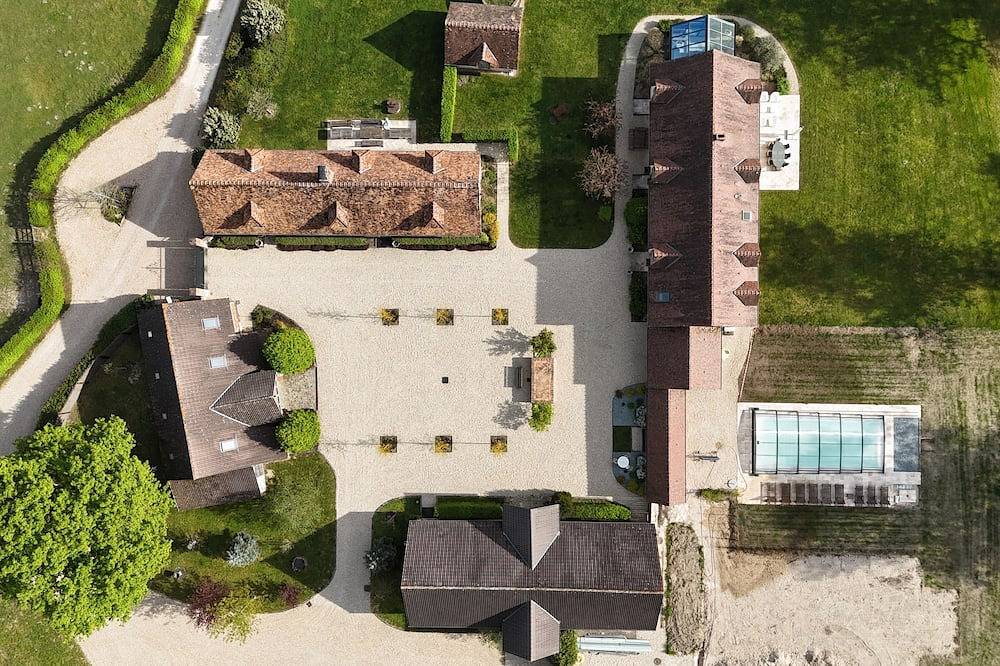 Domaine en Sologne – 20 couchages, piscine, spa, nature & étangs in Pierrefitte-sur-Sauldre, Sologne