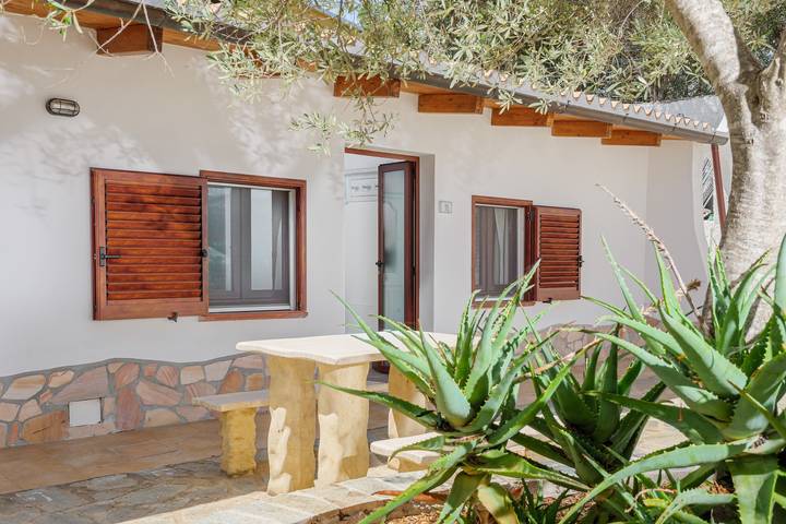 Location de vacances pour 4 personnes, avec jardin à Murta Maria - 2