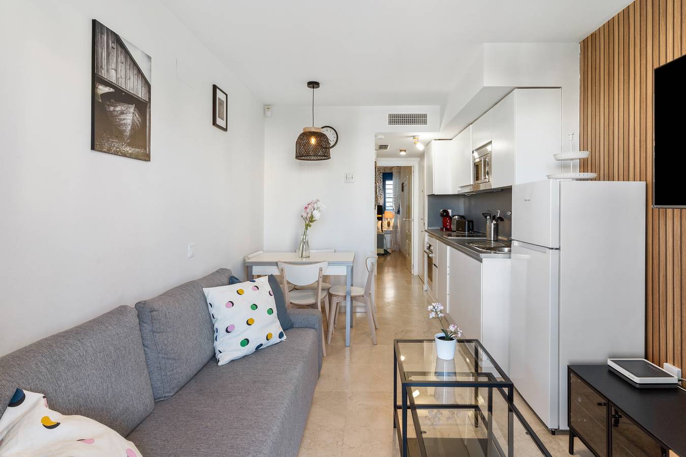 Ganze Wohnung, Ferienwohnung 'Beach Escape' mit Meerblick, Wi-Fi und Klimaanlage in Benalmádena Costa, Benalmádena