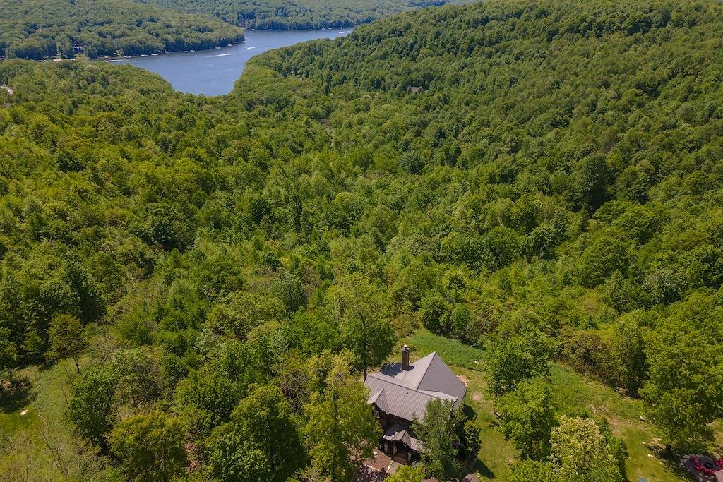 Sweetwater Ridge - Lake Access Home mit Feuerstelle und Whirlpool in Deep Creek Lake
