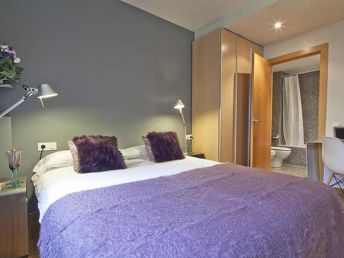 Apartamento vacacional entero, Duplex con gran terraza cerca de la Sagrada familia in Distrito de Sarrià-Sant Gervasi, Barcelona