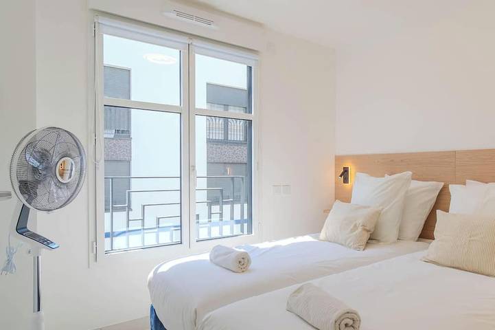Ganze Wohnung, Apartment-Apartment-Ensuite mit Dusche-Stadtblick in Chessy, Seine-et-Marne