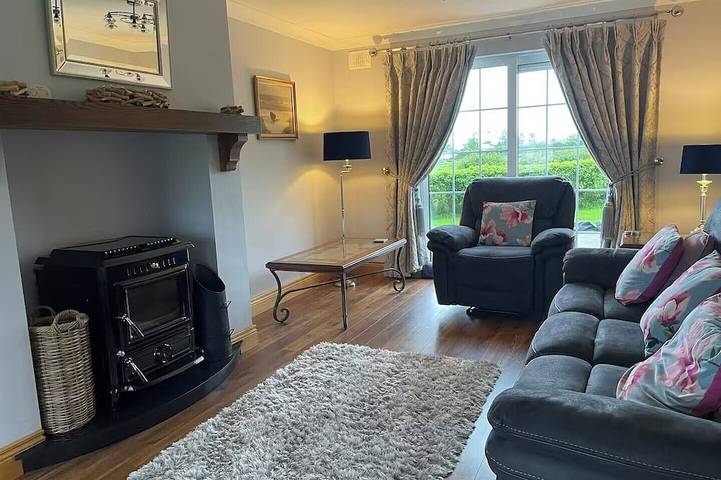 Holiday rental for 7 people, with garden and terrace in Letterkenny