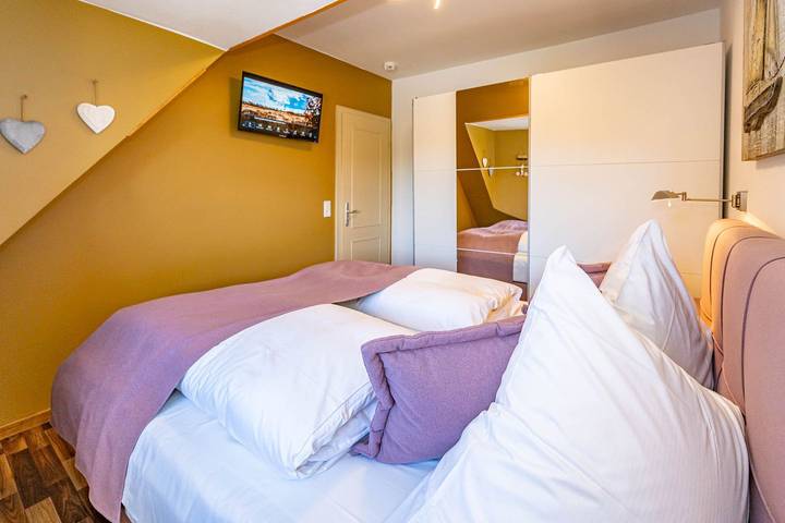 Ganze Wohnung, Ferienwohnung unter Reet für bis zu 4 Personen mit Sonnenkuhle. in Keitum, Sylt (Gemeinde)