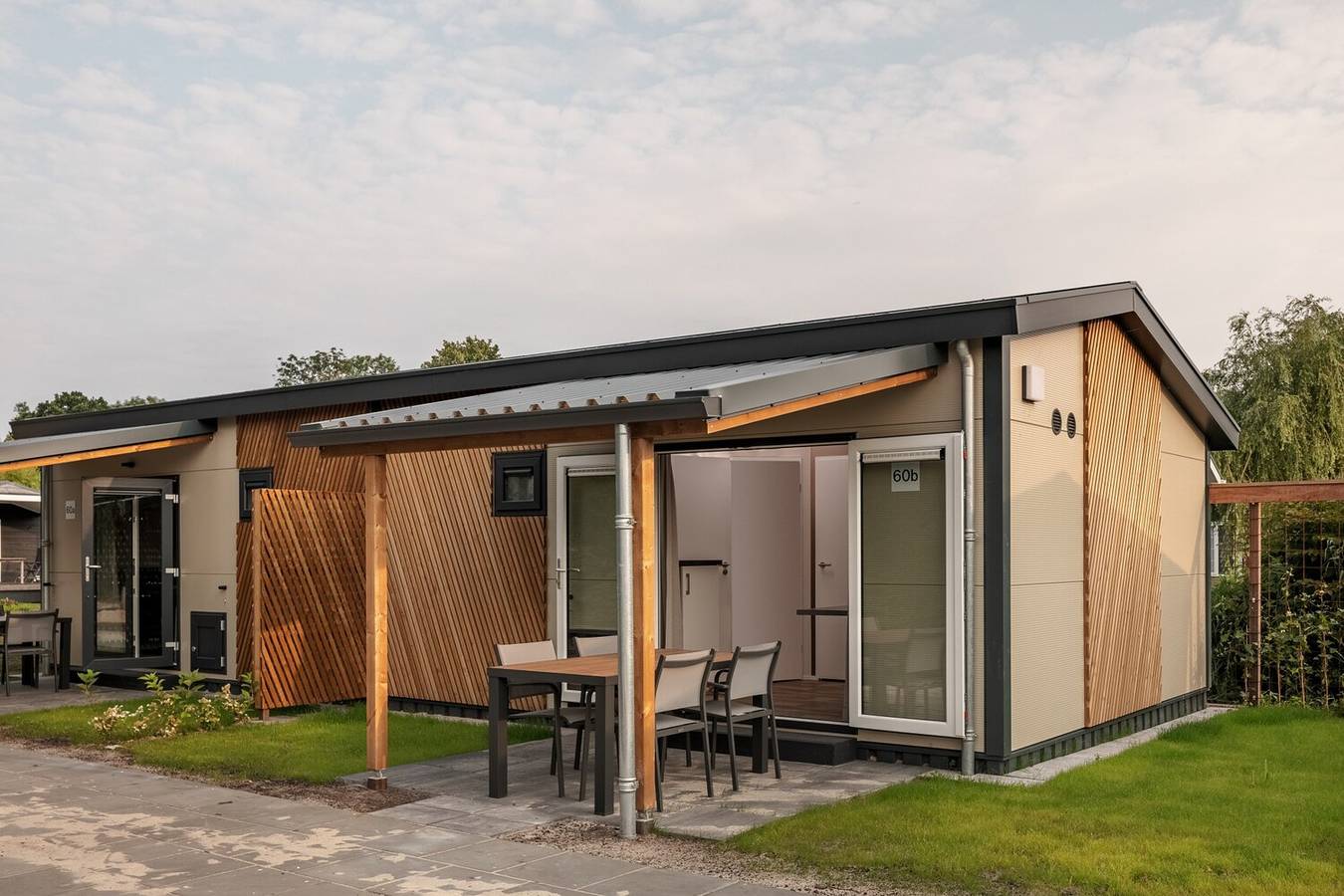 Giethoorn — Lepelaar hotelchalet 4 in Giethoorn, Nationalpark Weerribben-Wieden