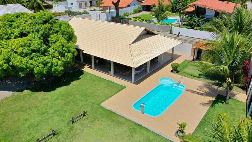 Casas e apartamentos de temporada para 13 pessoas em Barra de São Miguel