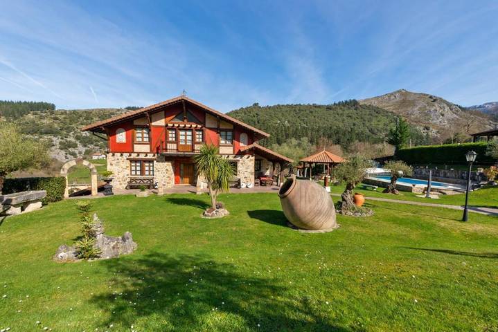 Chalet para 8 personas, con Balcón y Piscina en Gorbeia