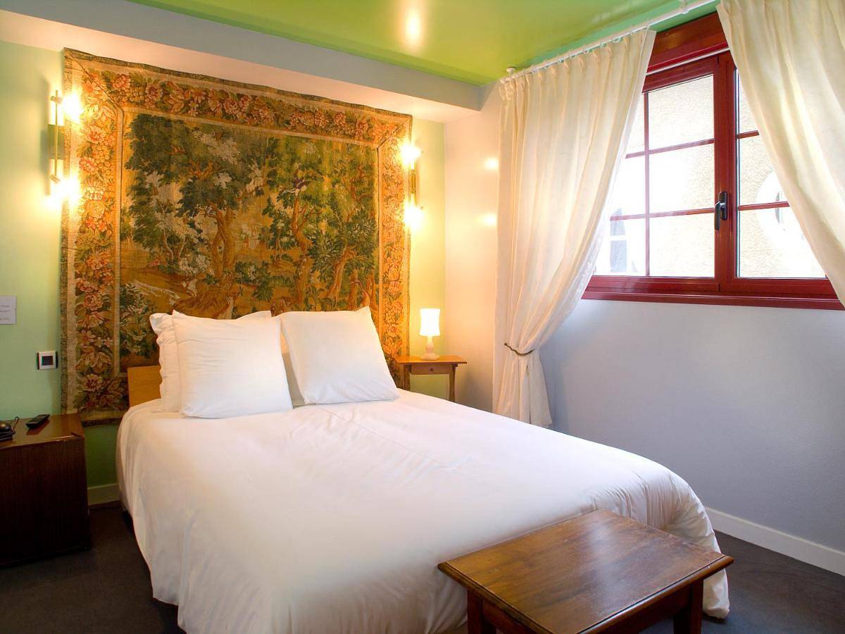Double Room in Issoudun, Région d'Issoudun