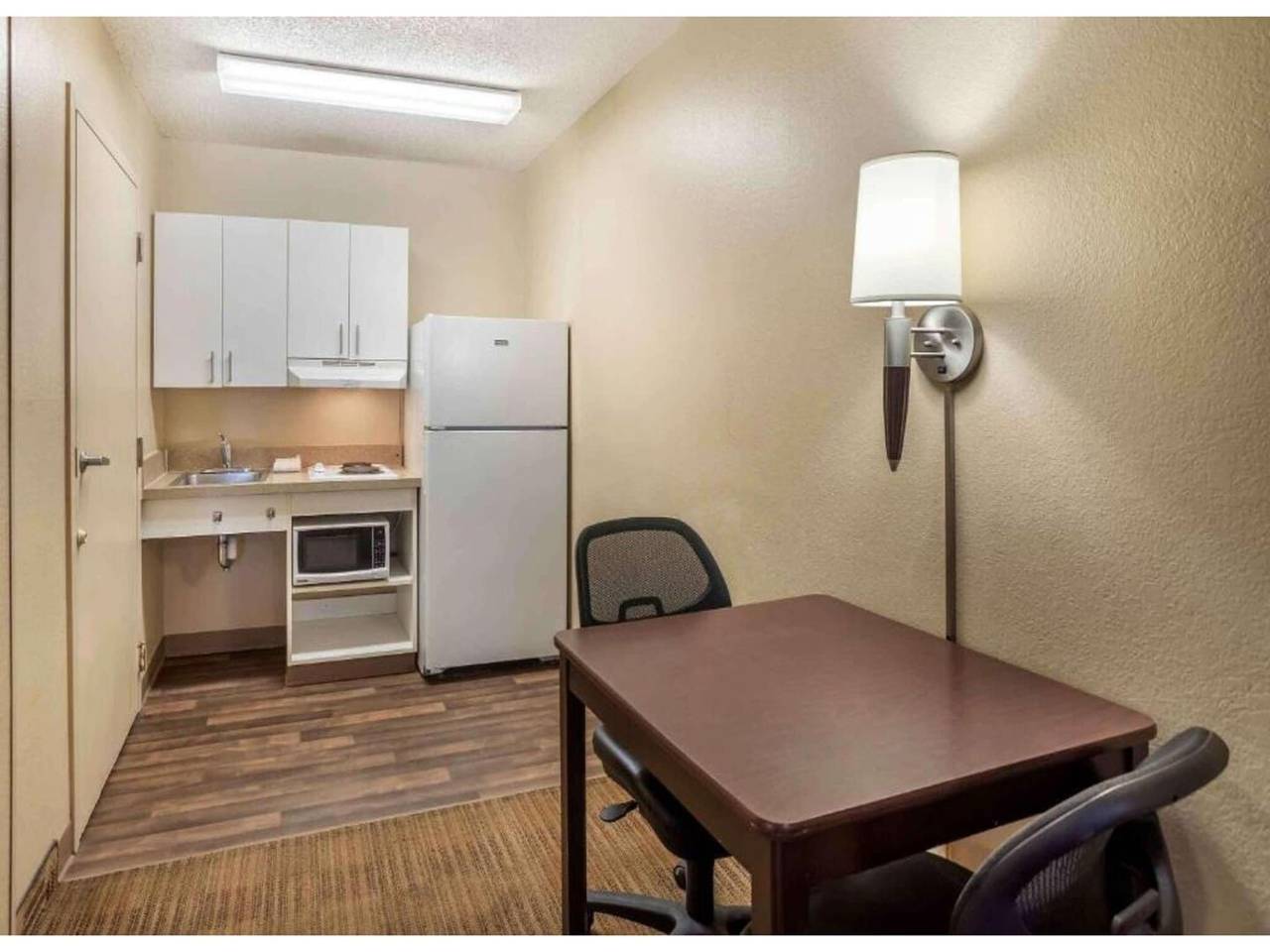 Ganze Wohnung, Studio 6 Sacramento | Gemütliches Apartment mit 2 Schlafzimmern | Nsmk | Küche in Sacramento, Sacramento County