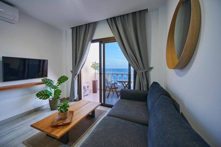 Apartamento para 4 personas, con Balcón además de Terraza y Piscina en La Restinga