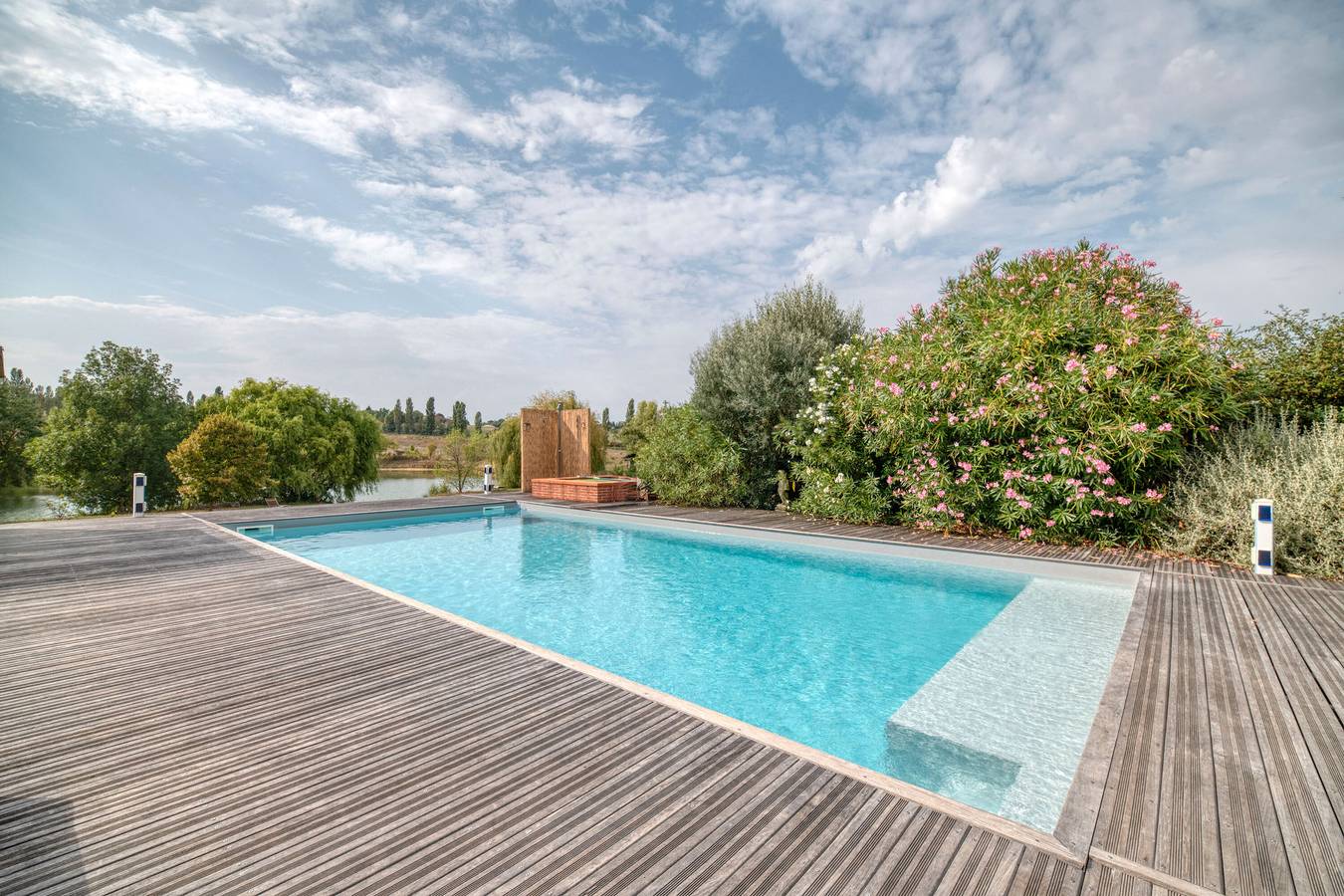 Casa de Huéspedes 'Domaine En Castanet' con Piscina Compartida, Jardín Privado y Wi-Fi in Caraman, Lauragais