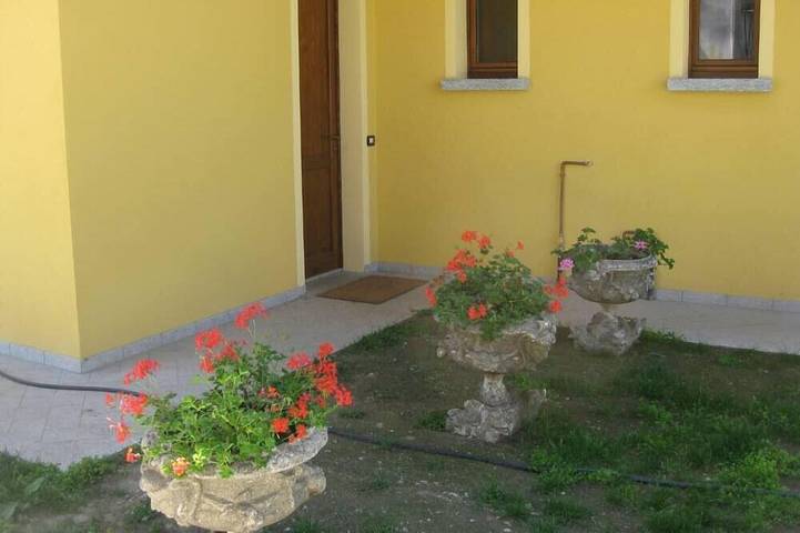 Ferienhaus für 6 Personen, mit Balkon und Garten, mit Haustier am Lago Maggiore