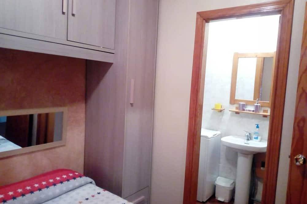 La casita 18 en calle Fray Juan in Ardales, Provincia de Málaga