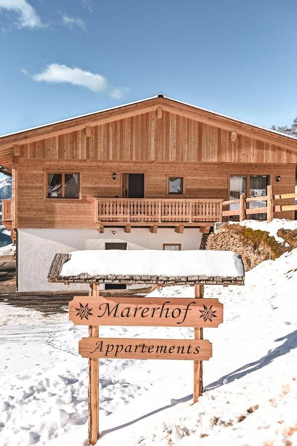 Ferienwohnung für 4 Personen, mit Balkon und Garten sowie Ausblick in Toblach