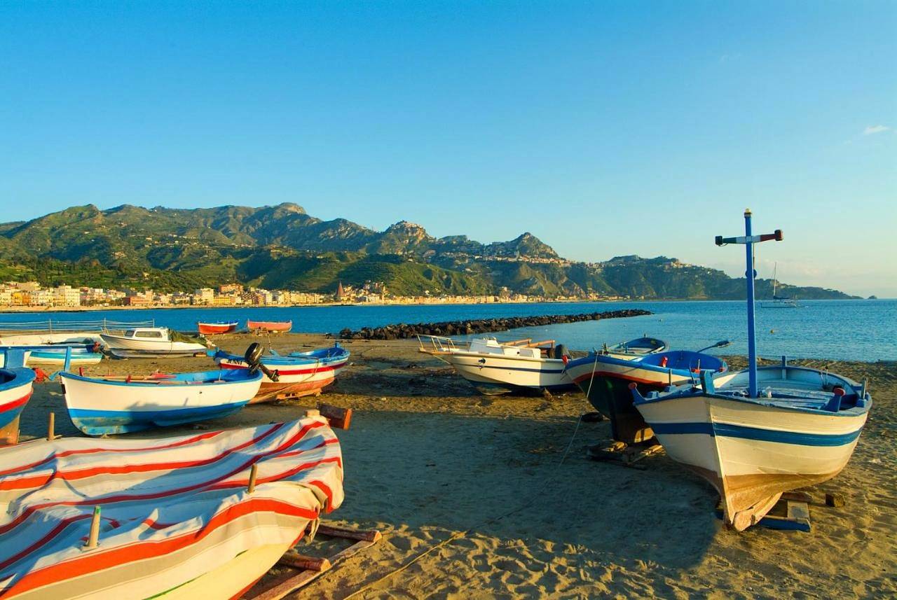 Single Room in Schisò, Giardini-Naxos