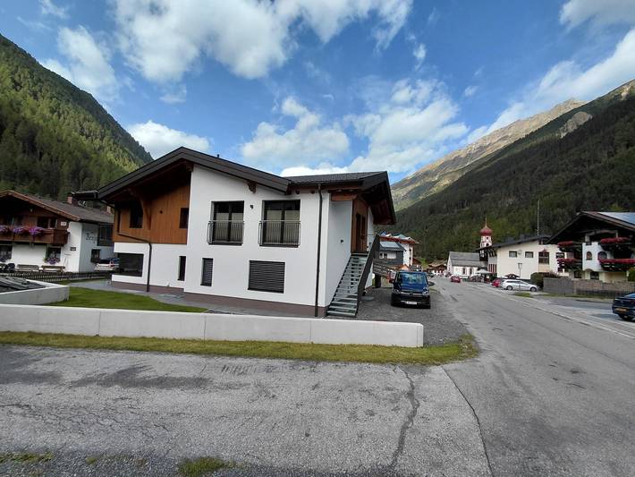 Ferienwohnung für 5 Personen, mit Balkon in Gries