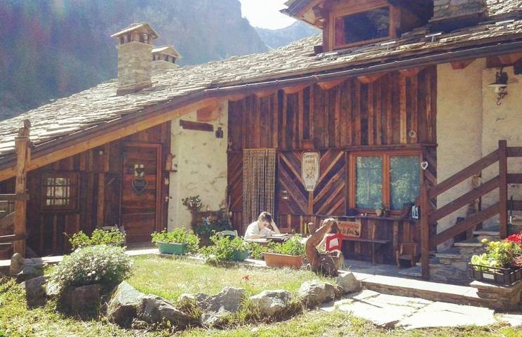 Gîte pour 2 personnes, avec jardin et vue à Valsavarenche