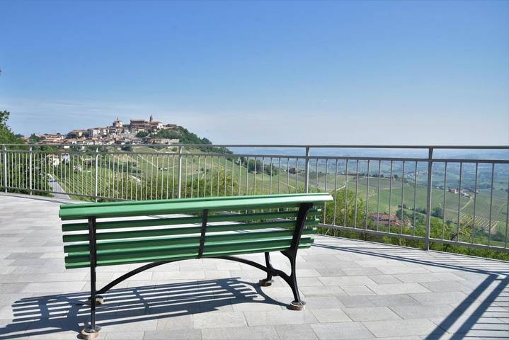 Ferienwohnung für 3 Personen, mit Balkon und Terrasse sowie Ausblick