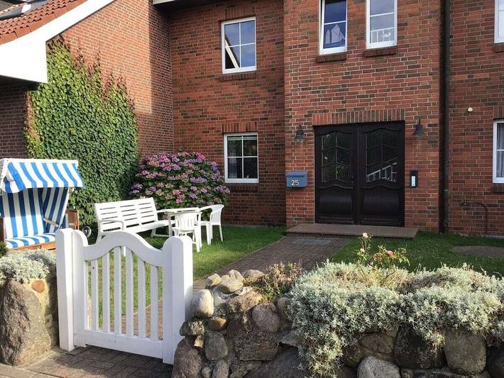 Ferienhaus für 2 Personen, mit Garten in Wittdün