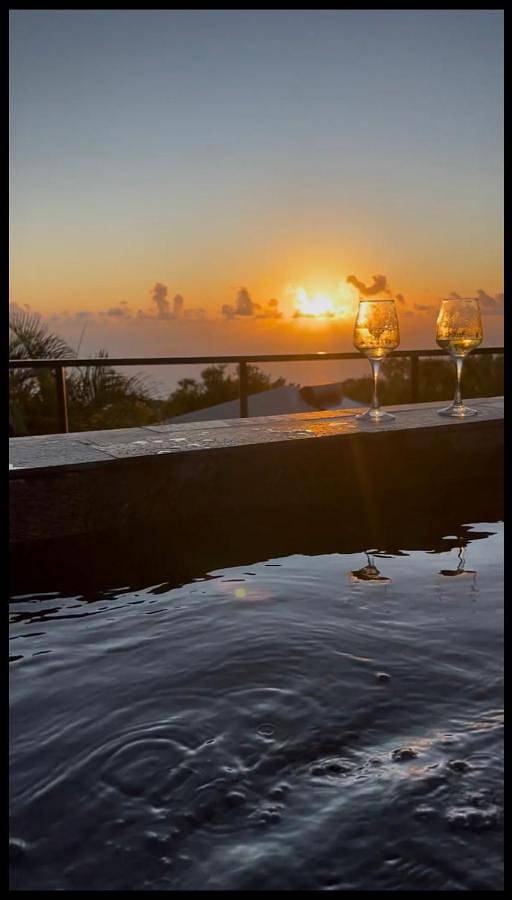 Appartement de vacances pour 2 personnes, avec piscine ainsi que balcon et vue