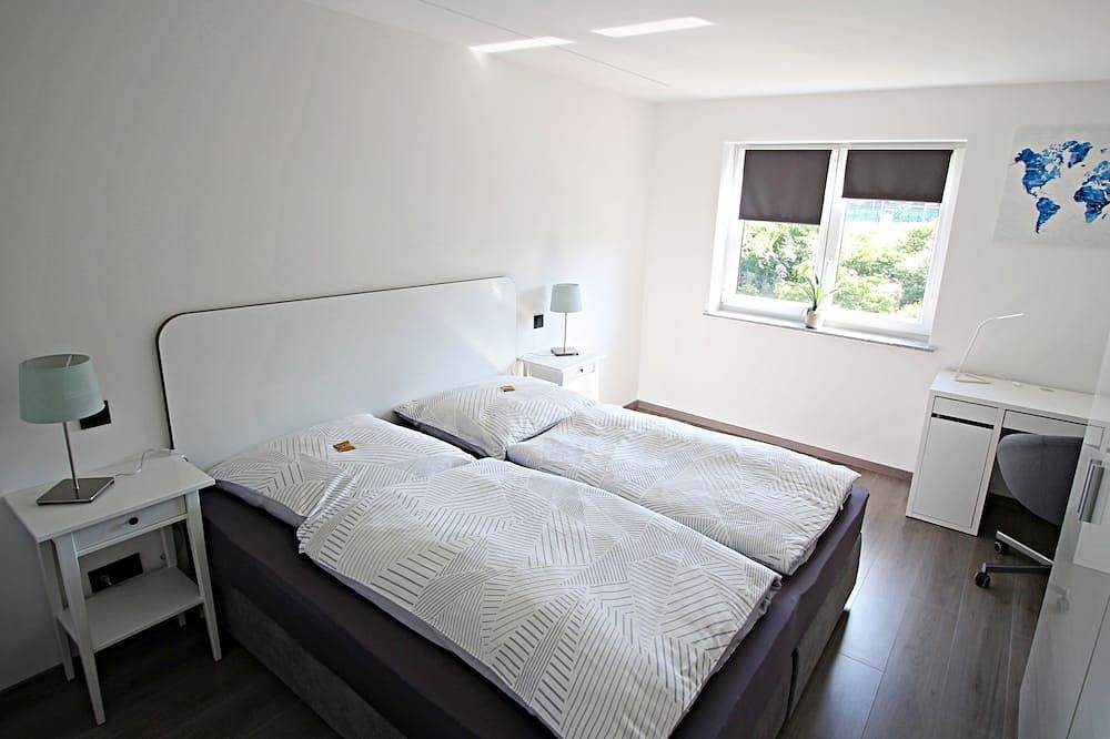 Ganze Wohnung, 3-zimmer Apartment mit Balkon Apartment Nr. 2 in Herzogenaurach, Franken